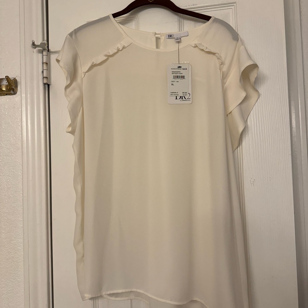 Daniel Rainn Cream Ruffle Sleeve Blouse